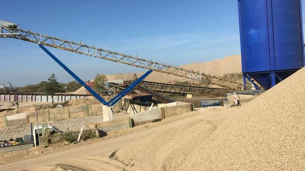 Förderanlage im Kieswerk